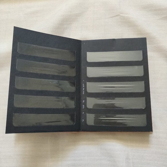 Hardcover Stamp Collecting Album with 14 Black Pages in Pink - Picture 3 of 6